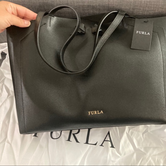 Furla large tote black bow NWT - Picture 4 of 9